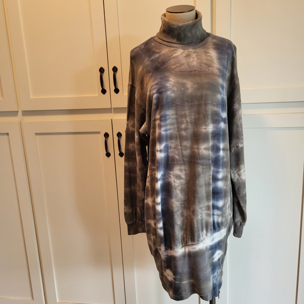 Young Fabulous and Broke Asymmetrical Tie Dye Sweater Dress size Large - Picture 11 of 14